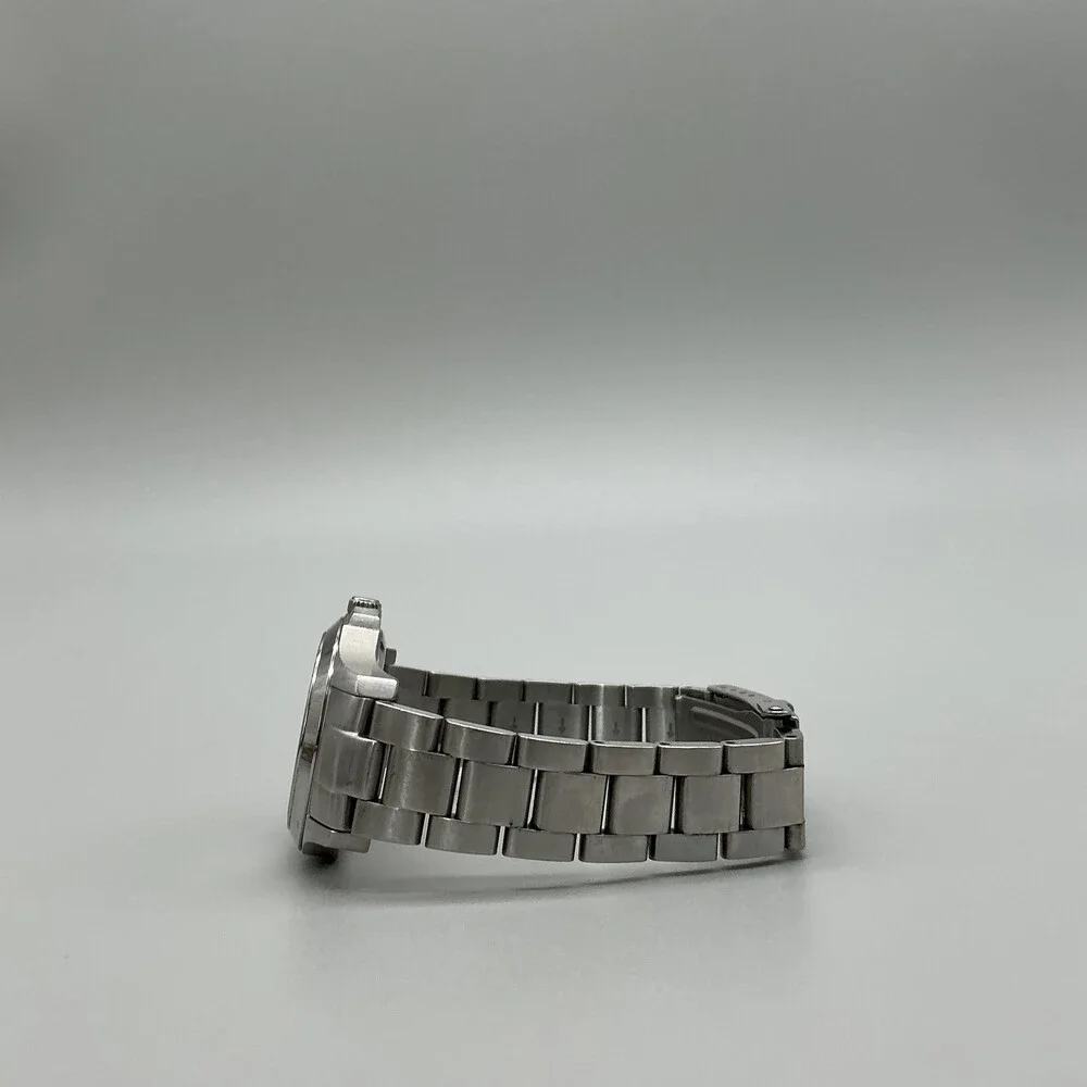 Victorinox Swiss Army Womens Watch 32mm Silver Tone Date New Battery 7.25